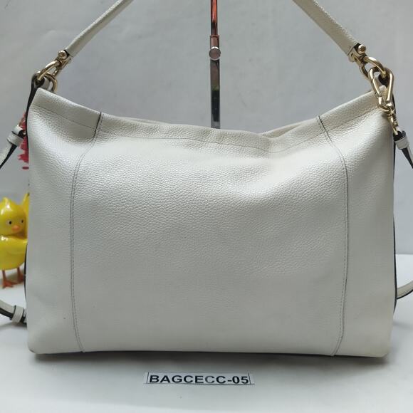 Coach Scout White Pebbled Leather Zipper Pockets Hobo Crossbody Bag - Picture 2 of 16
